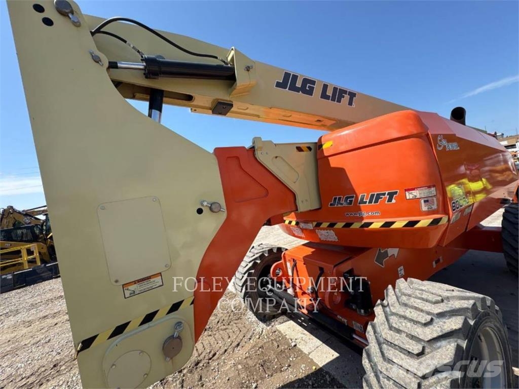 JLG 800AJ Piattaforme a braccio articolato