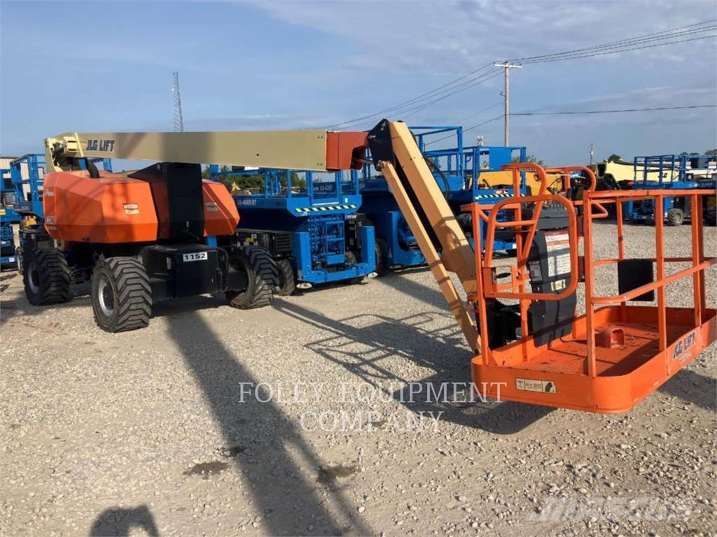 JLG 800AJR Strēles pacēlāji