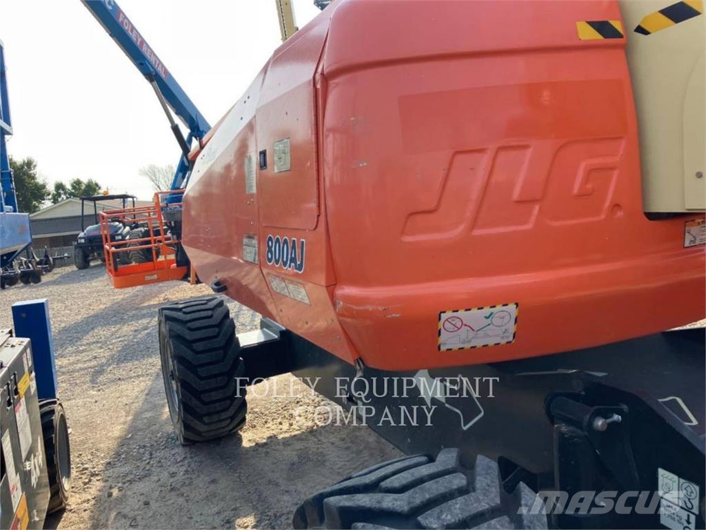JLG 800AJR Strēles pacēlāji