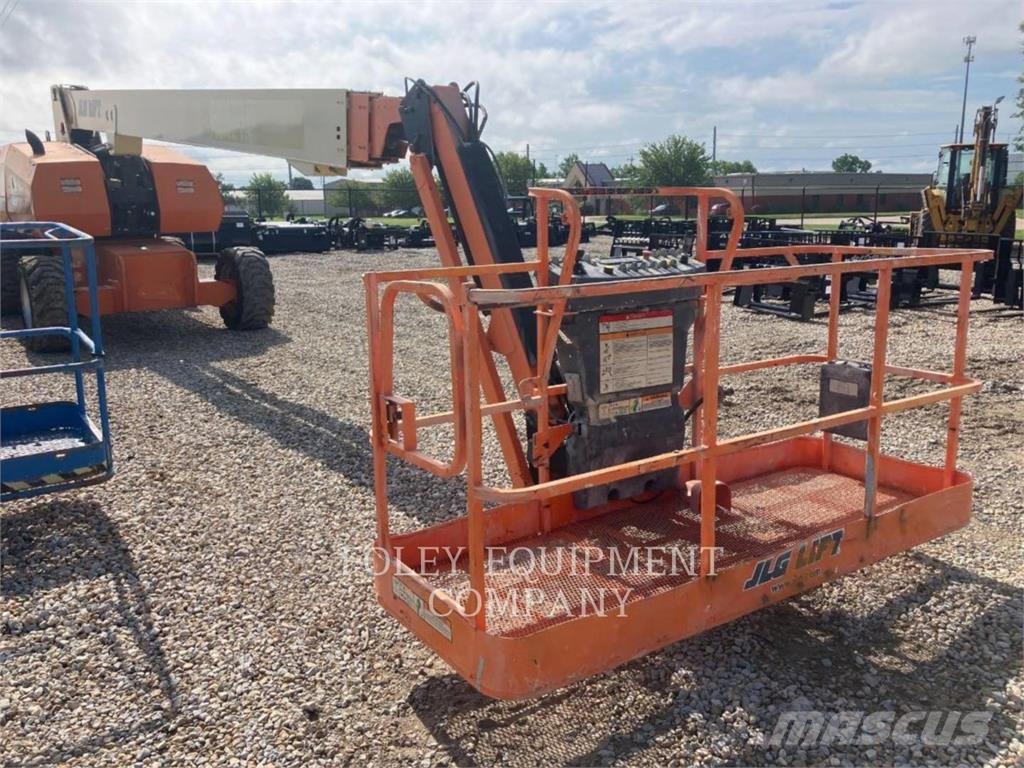 JLG 860SJD4W Strēles pacēlāji