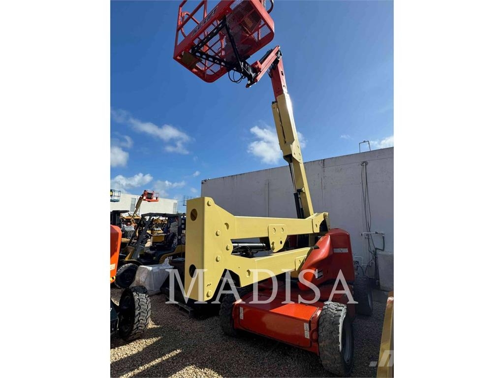 JLG E450AJ Knikarmhoogwerkers