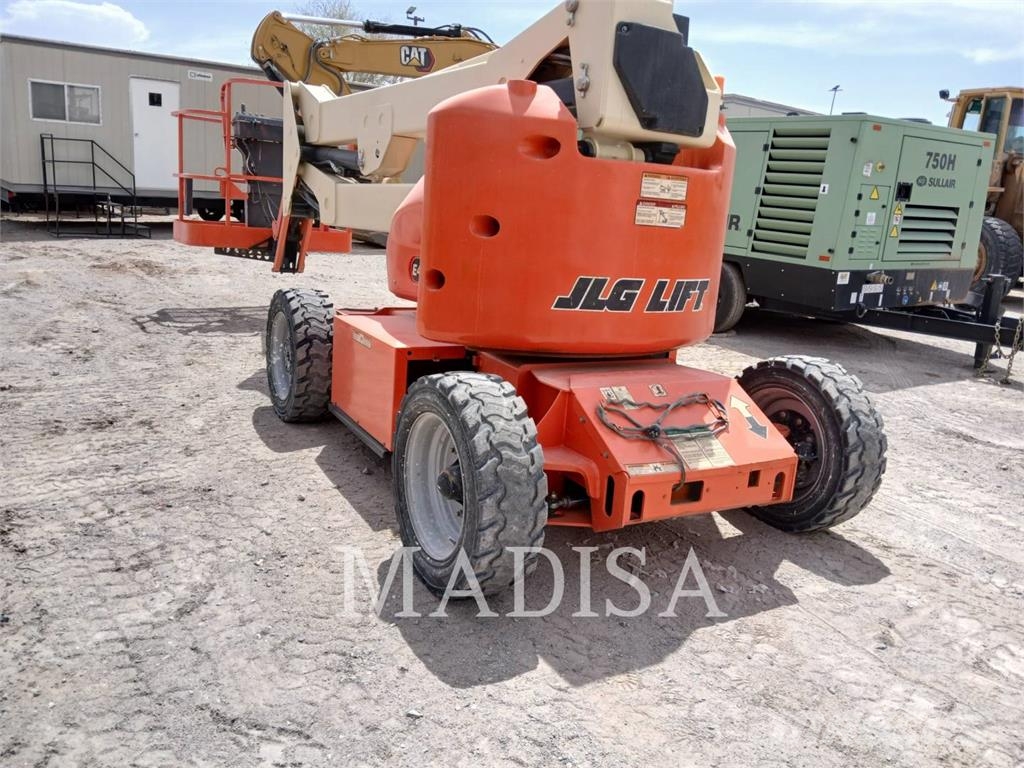JLG E450AJ Plataforma de trabajo articulada