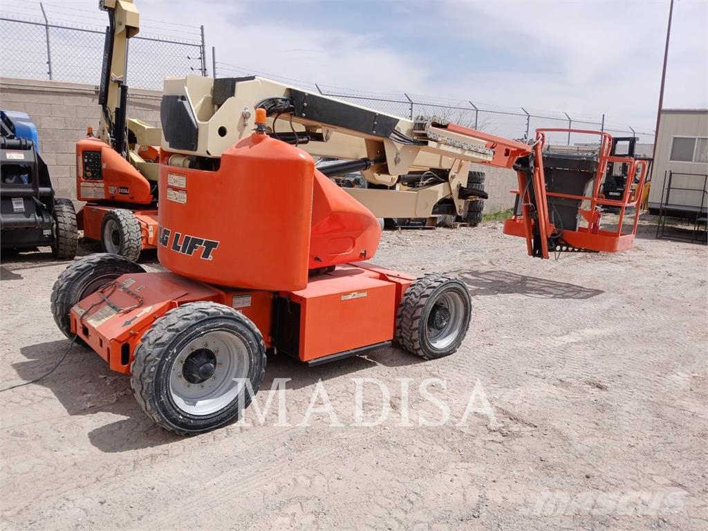 JLG E450AJ Plataforma de trabajo articulada