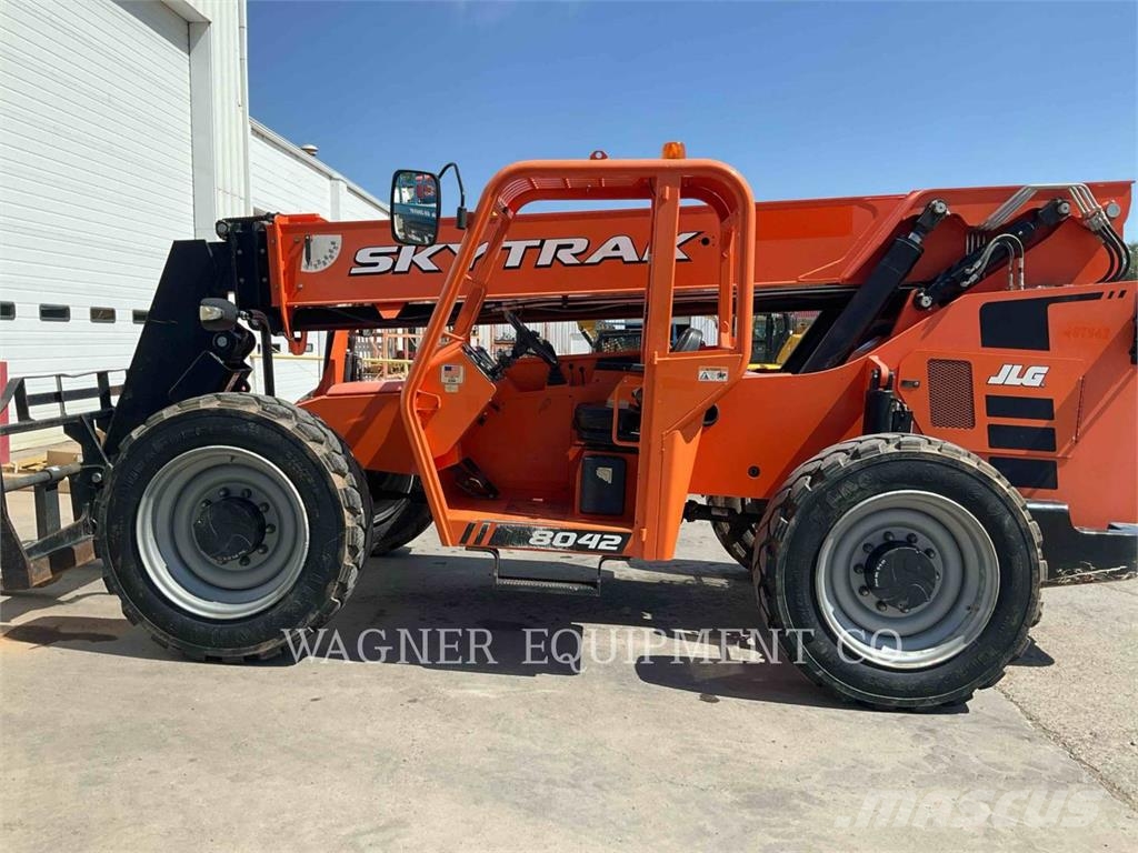 JLG MATERIAL HANDLING DIV. 8042 Montacargas - otros