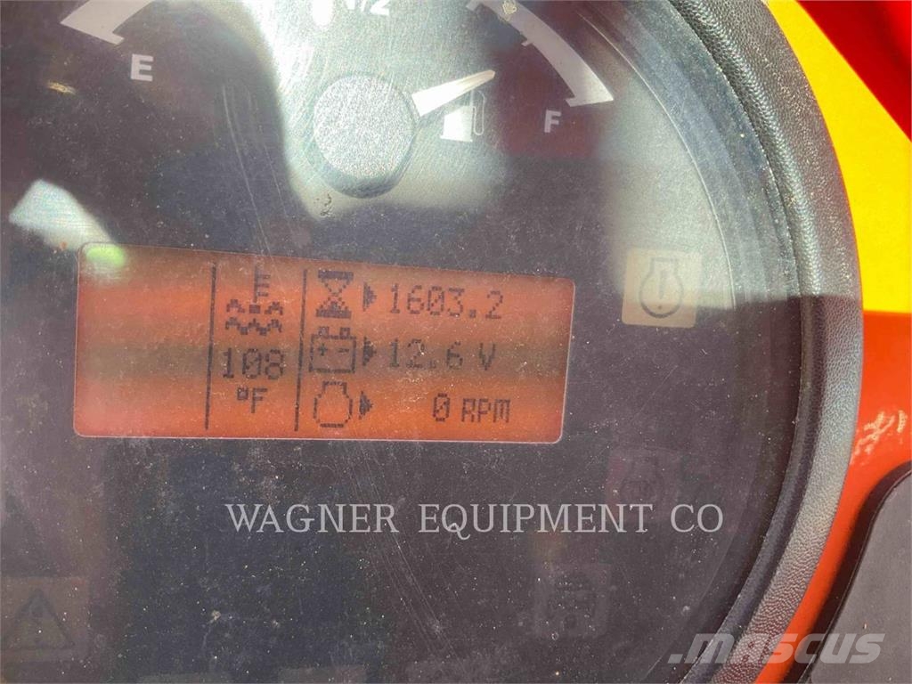 JLG MATERIAL HANDLING DIV. 8042 Montacargas - otros