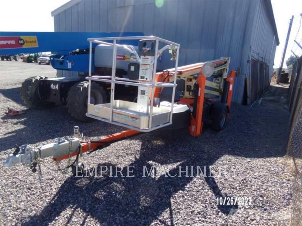 JLG T350 Articulated boom lifts