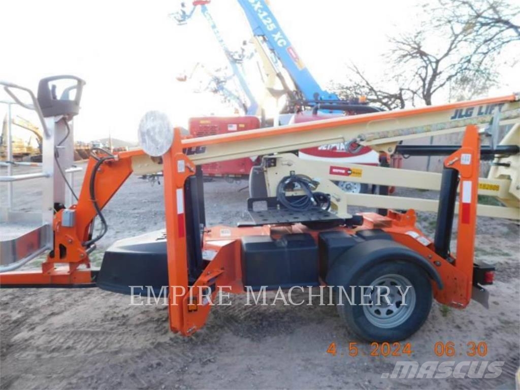 JLG T350 Articulated boom lifts