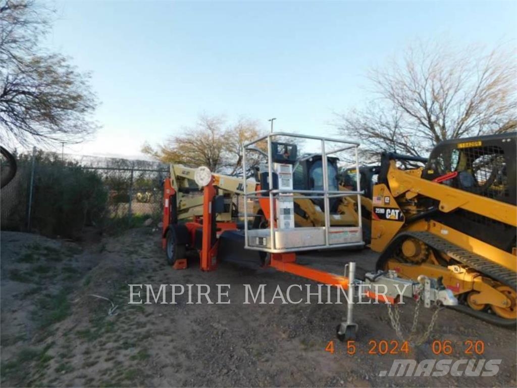 JLG T350 Articulated boom lifts