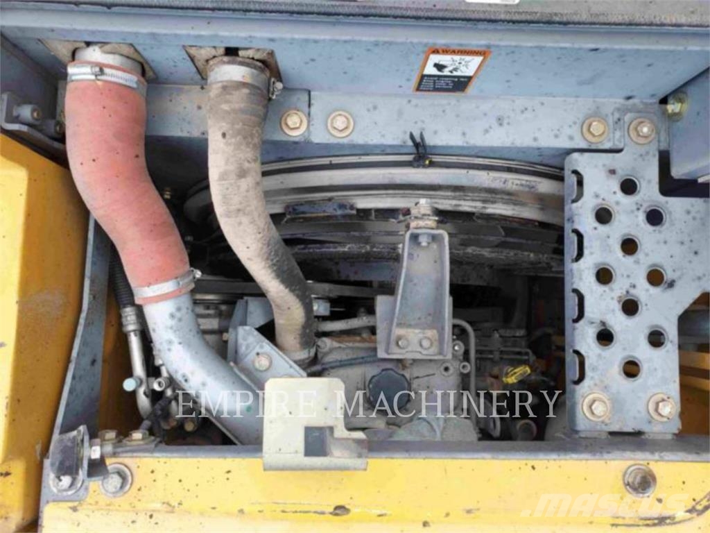 John Deere 135D Bagri goseničarji