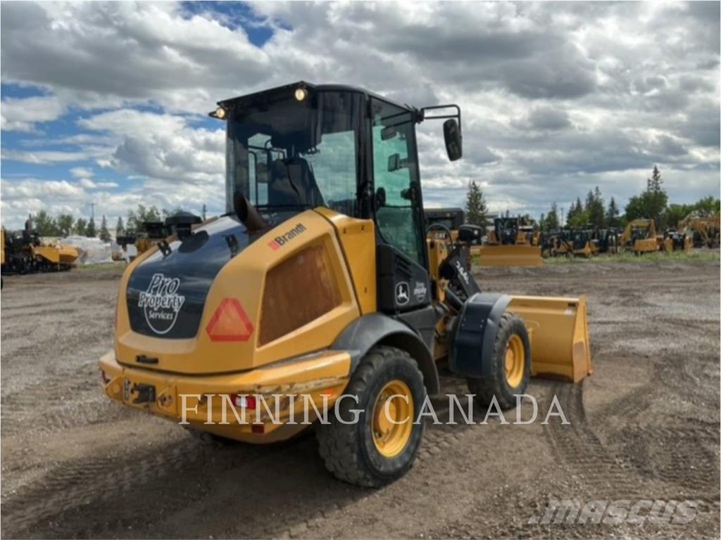 John Deere 244L Radlader
