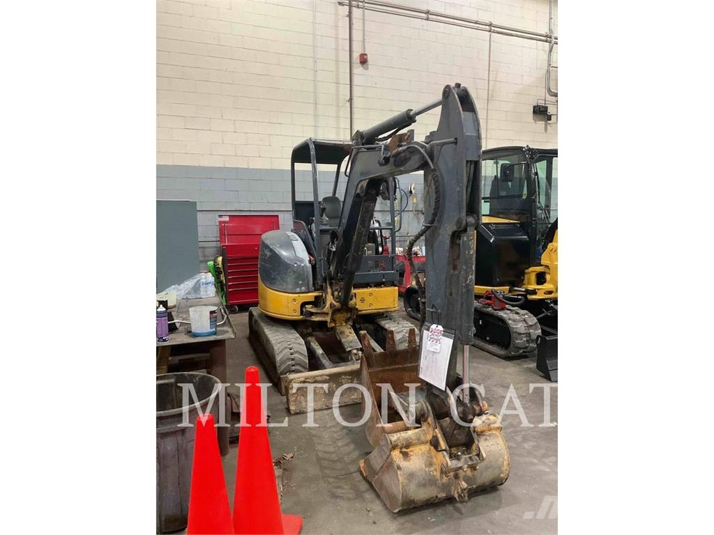 John Deere 27D Mini ekskavatori < 7 t