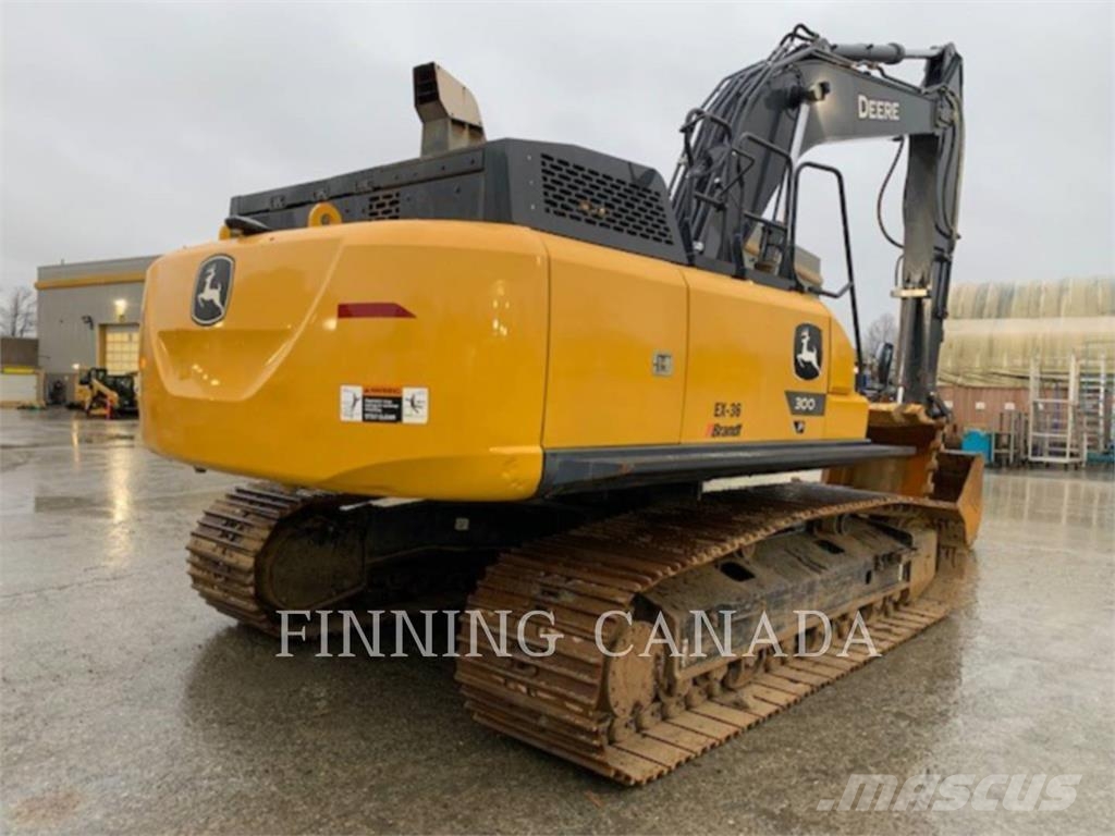 John Deere 300P حفارات زحافة