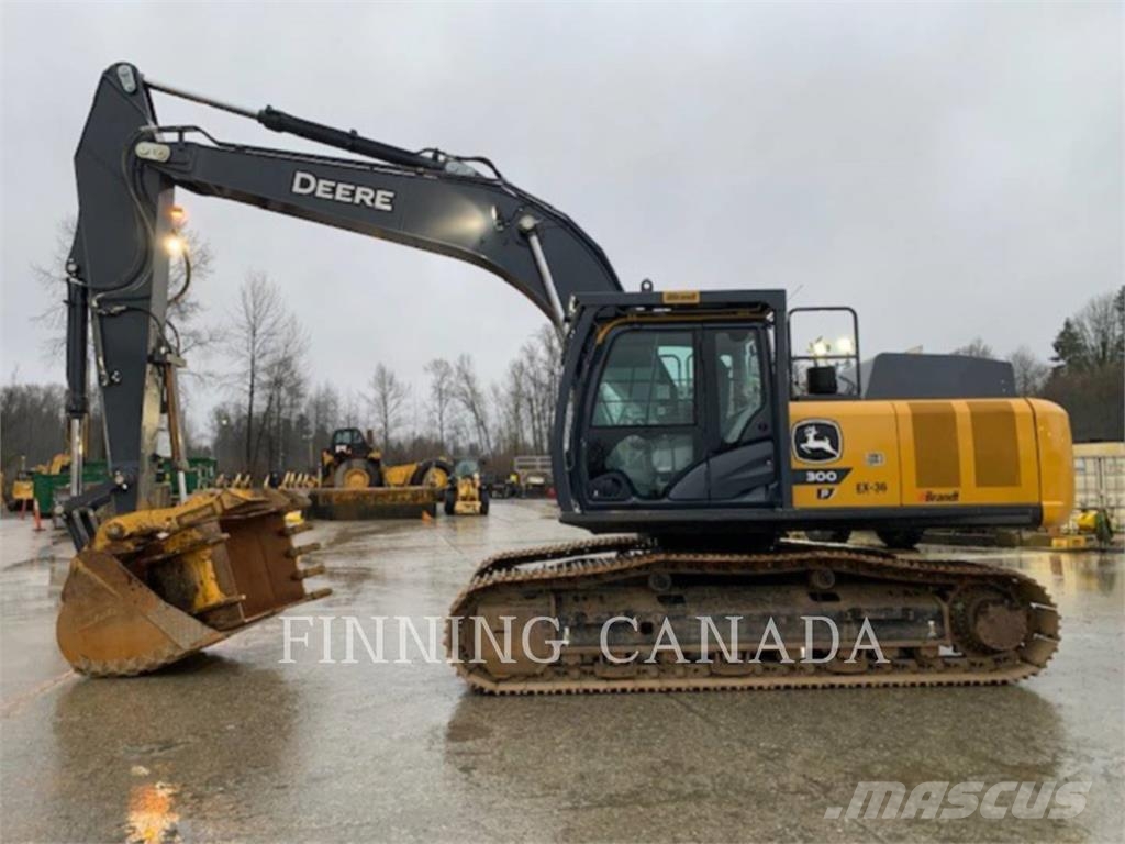 John Deere 300P حفارات زحافة