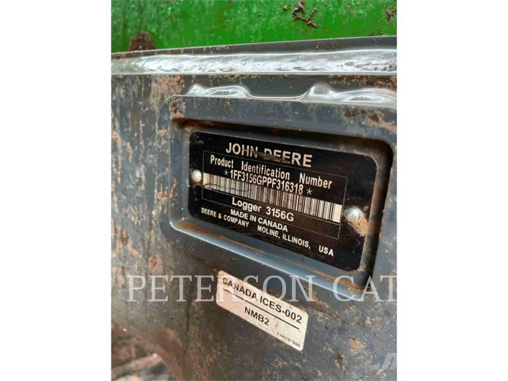 John Deere 3156G Kombinované stroje