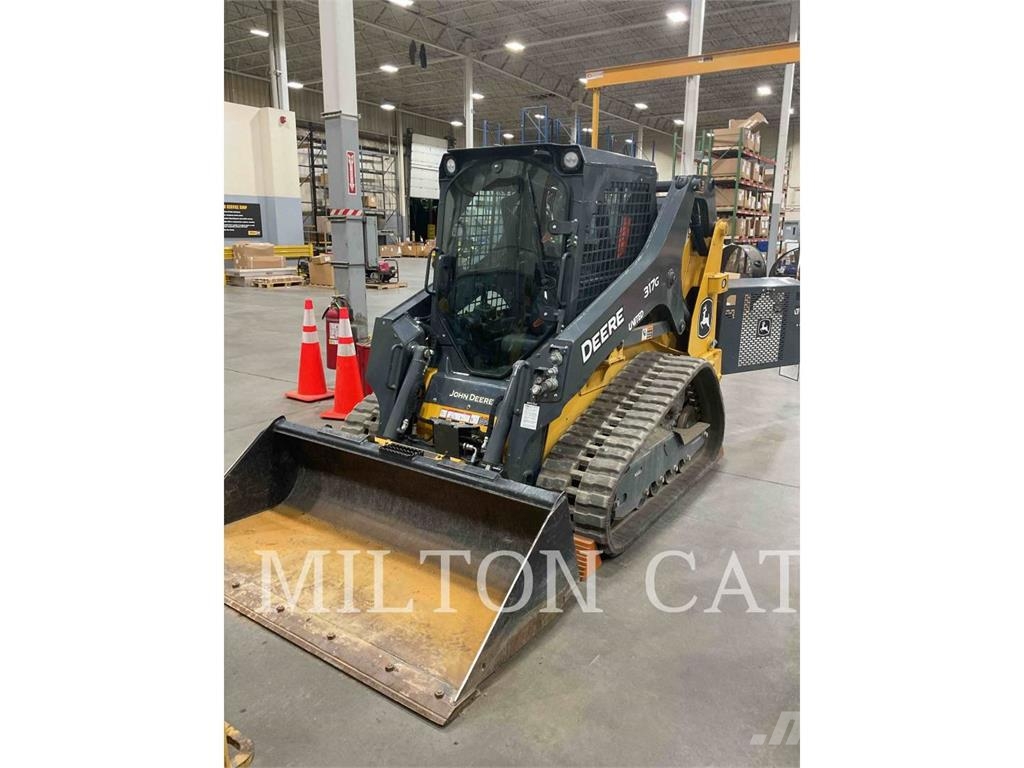 John Deere 317G 滑移轉向裝載機