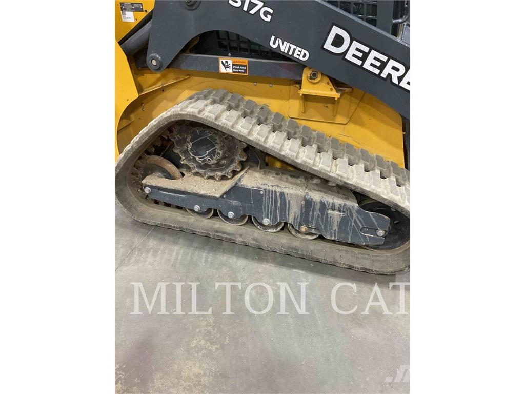 John Deere 317G 滑移轉向裝載機
