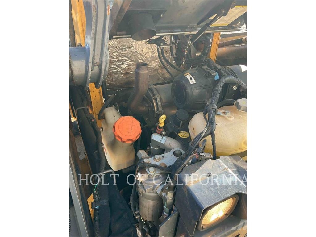 John Deere 324G Φορτωτάκια