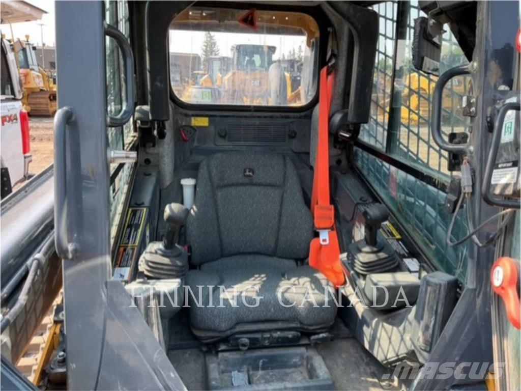 John Deere 325G Rupsladers