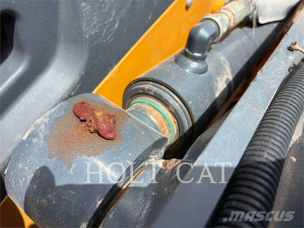 John Deere 325G Nakladalci goseničarji