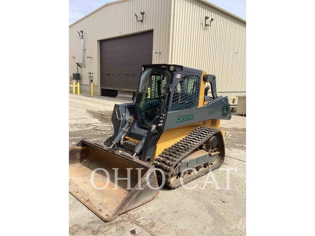 John Deere 325G 推土機