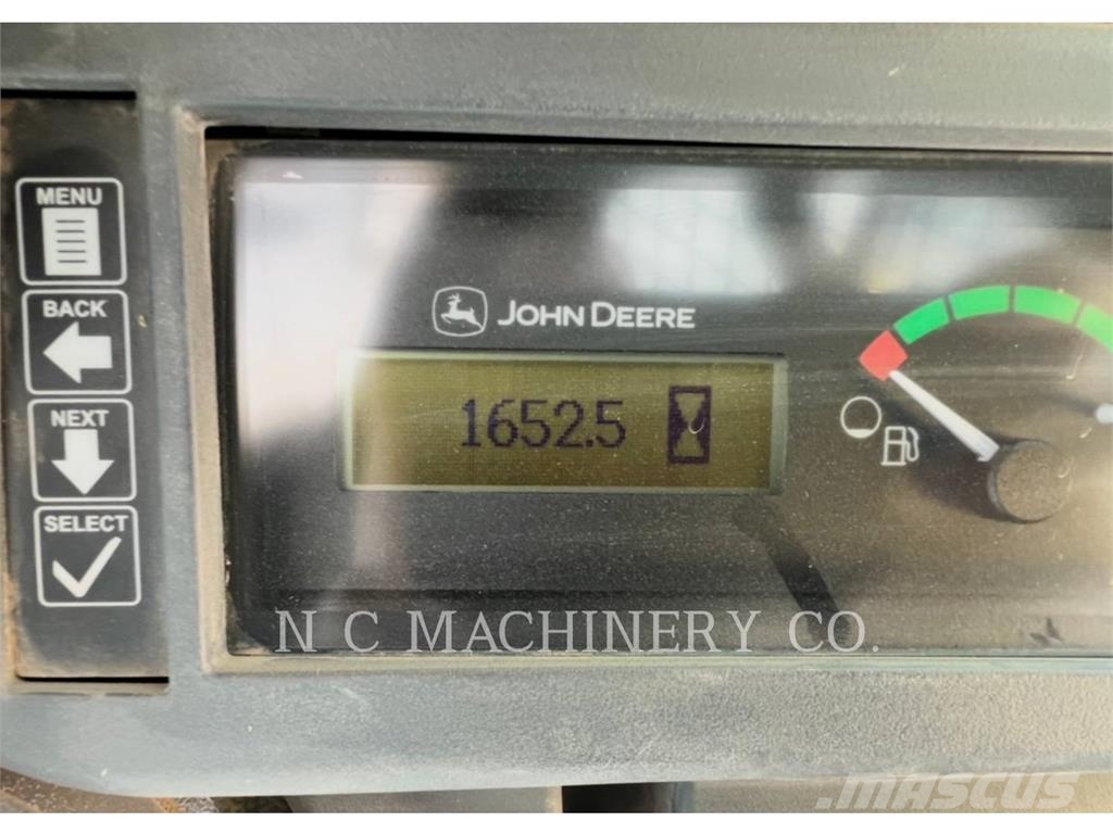John Deere 325G 滑移装载机