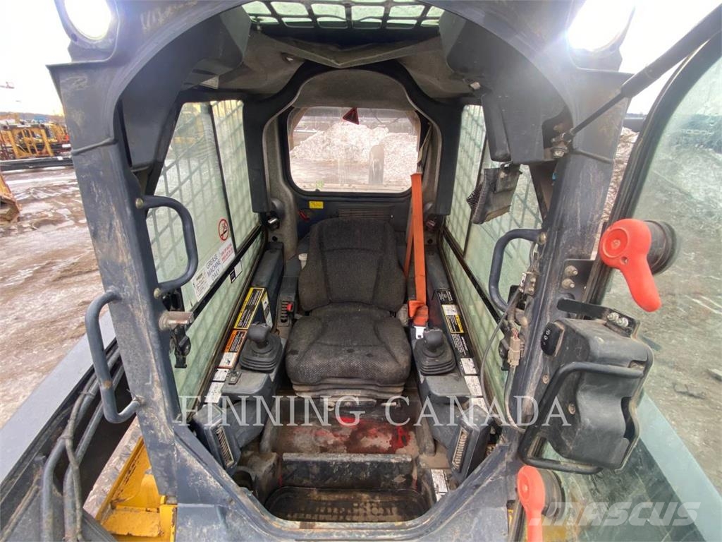 John Deere 331G Міні-навантажувачі