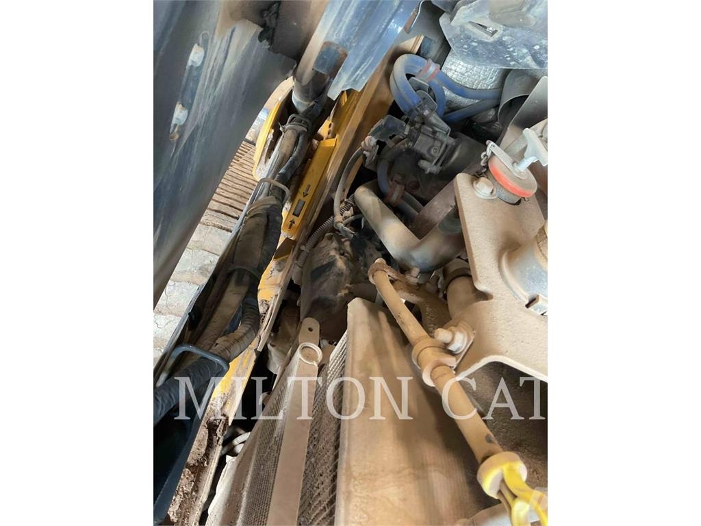 John Deere 335 P-TIER Crawler excavators