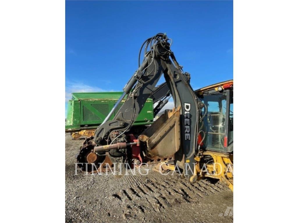 John Deere 410J Ekskavatori-iekrāvēji