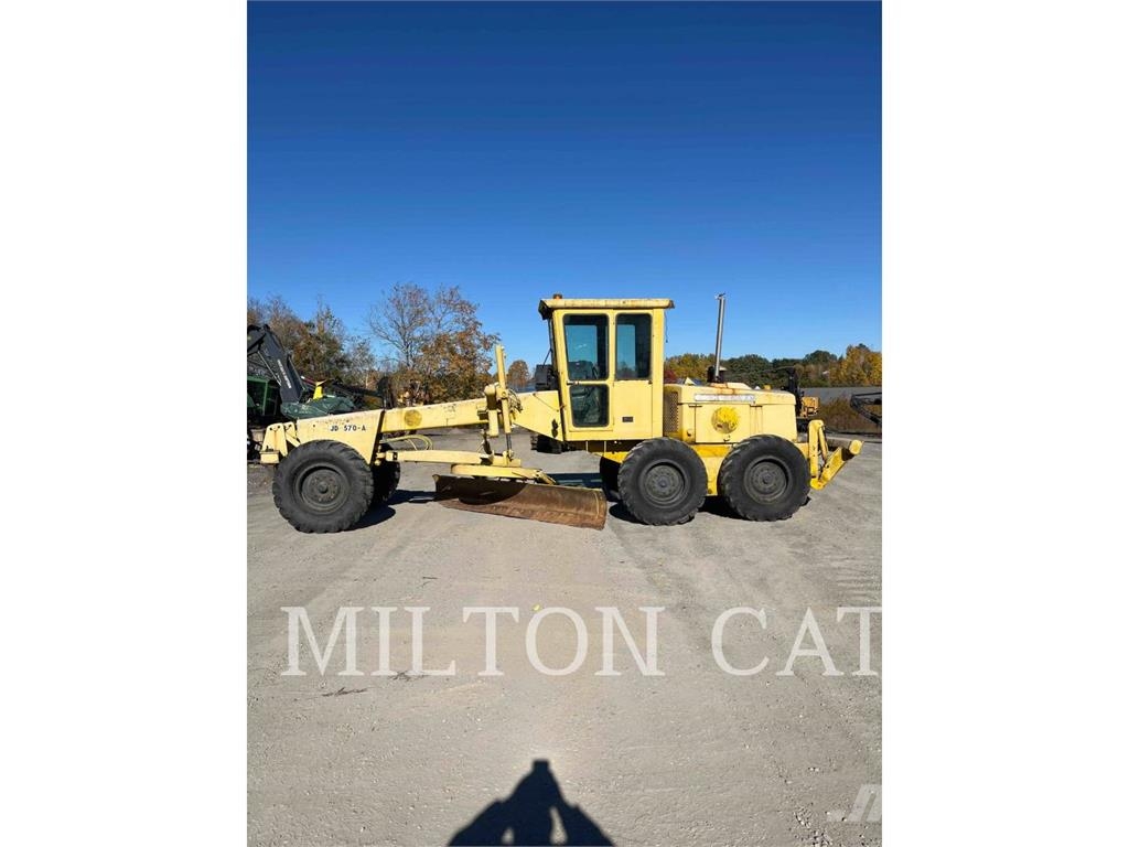 John Deere 570 Graders