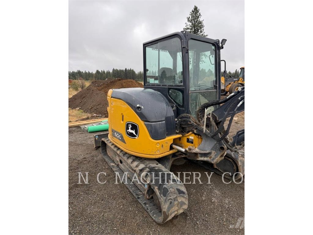 John Deere 60G Gravemaskiner på larvebånd