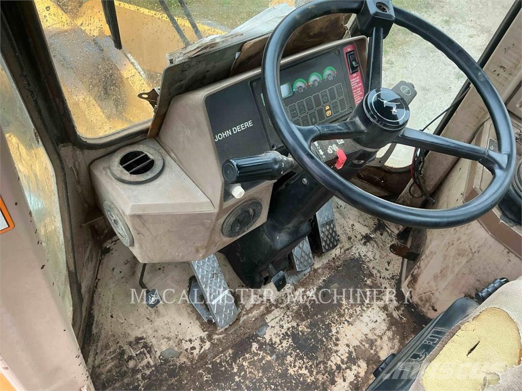 John Deere 644G Колесни товарачи