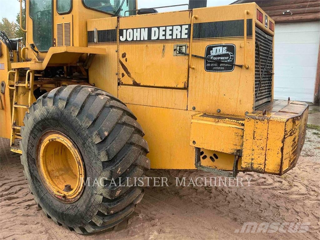 John Deere 644G Колесни товарачи