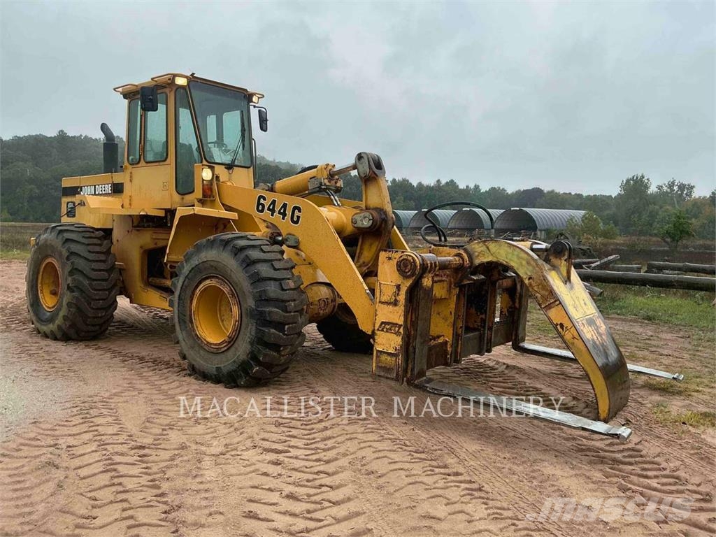 John Deere 644G Колесни товарачи