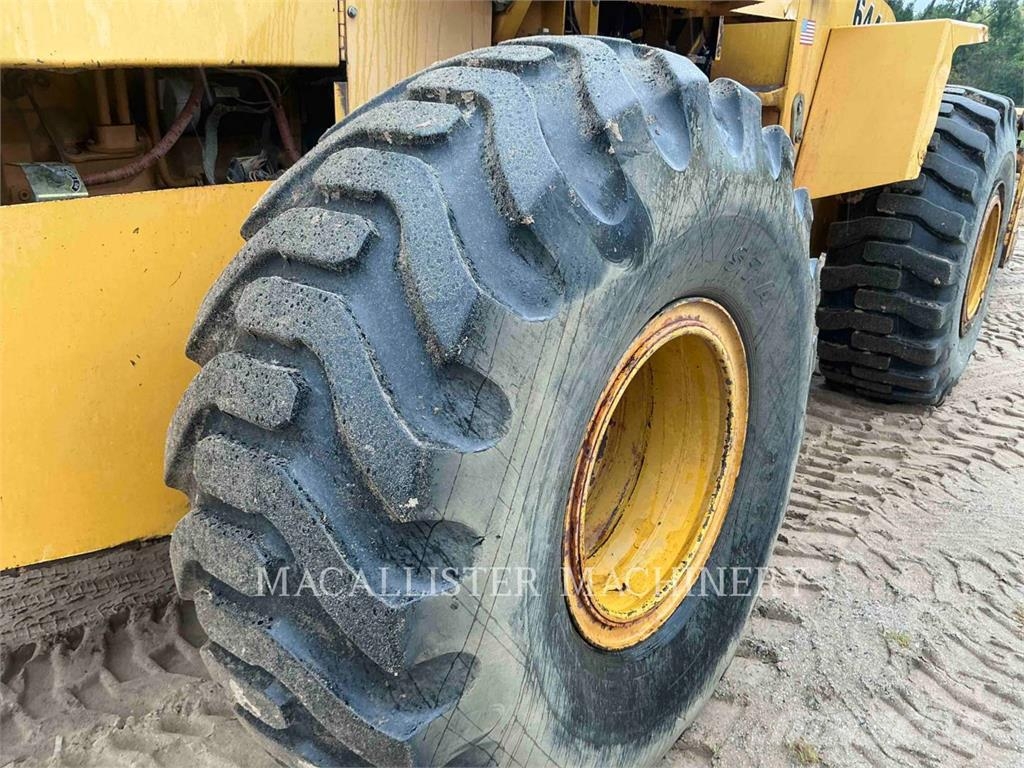John Deere 644G Колесни товарачи