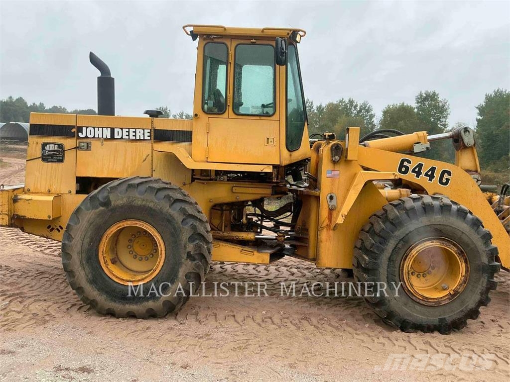 John Deere 644G Колесни товарачи