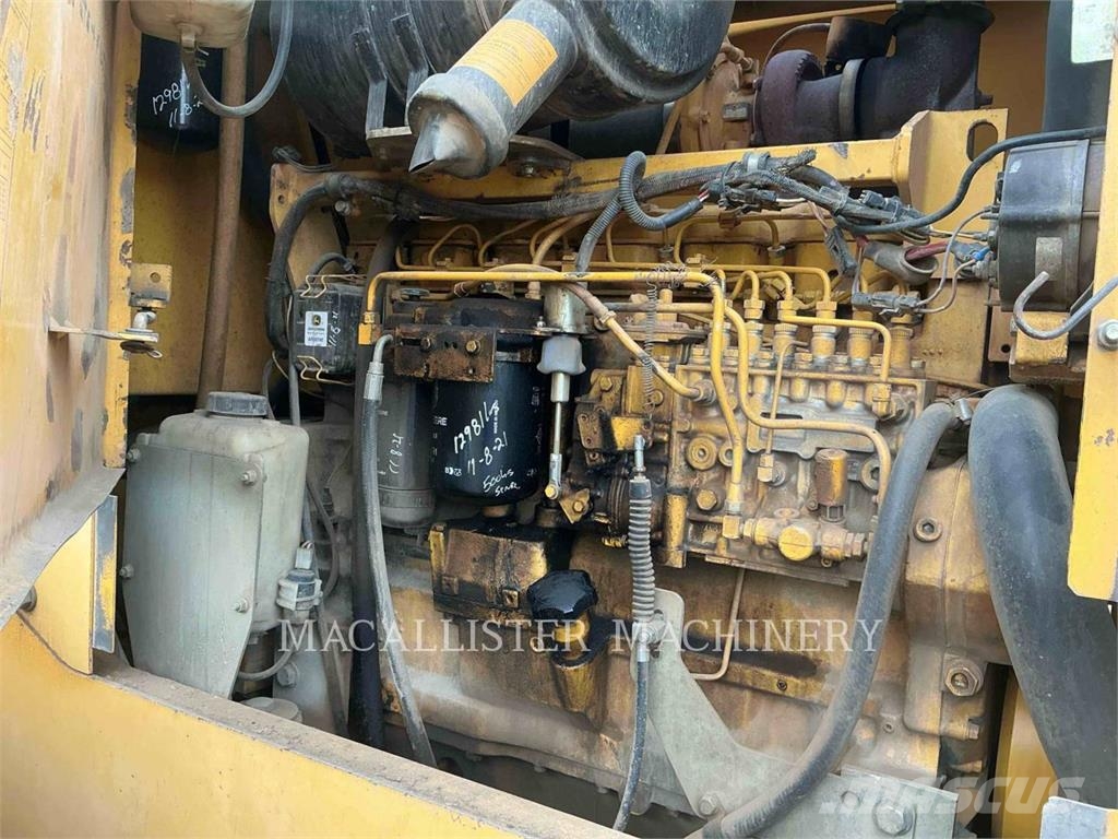 John Deere 644G Колесни товарачи