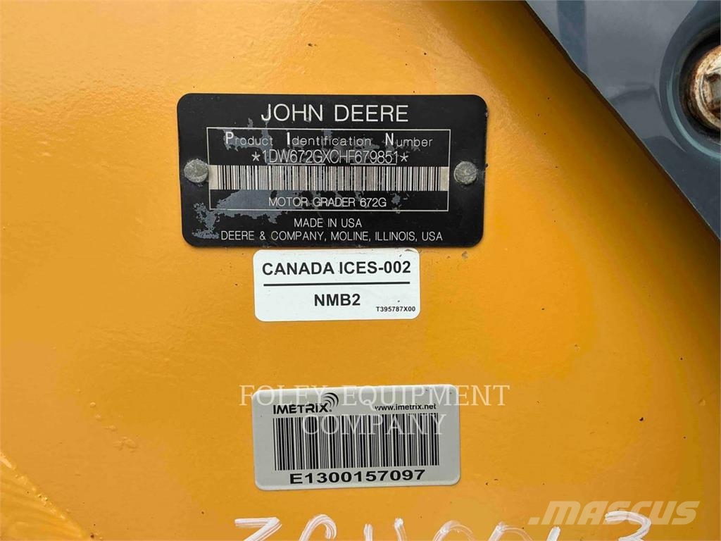 John Deere 672G Graders