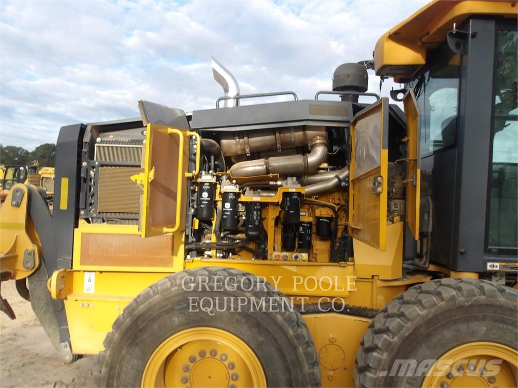 John Deere 672GP Γκρέιντερς