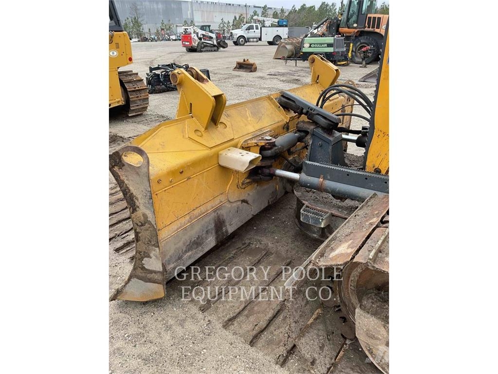 John Deere 700K LGP بلدوزرات مجنزرة