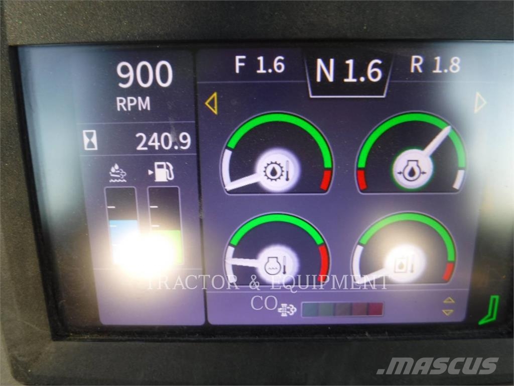 John Deere 700L Buldožeri guseničari