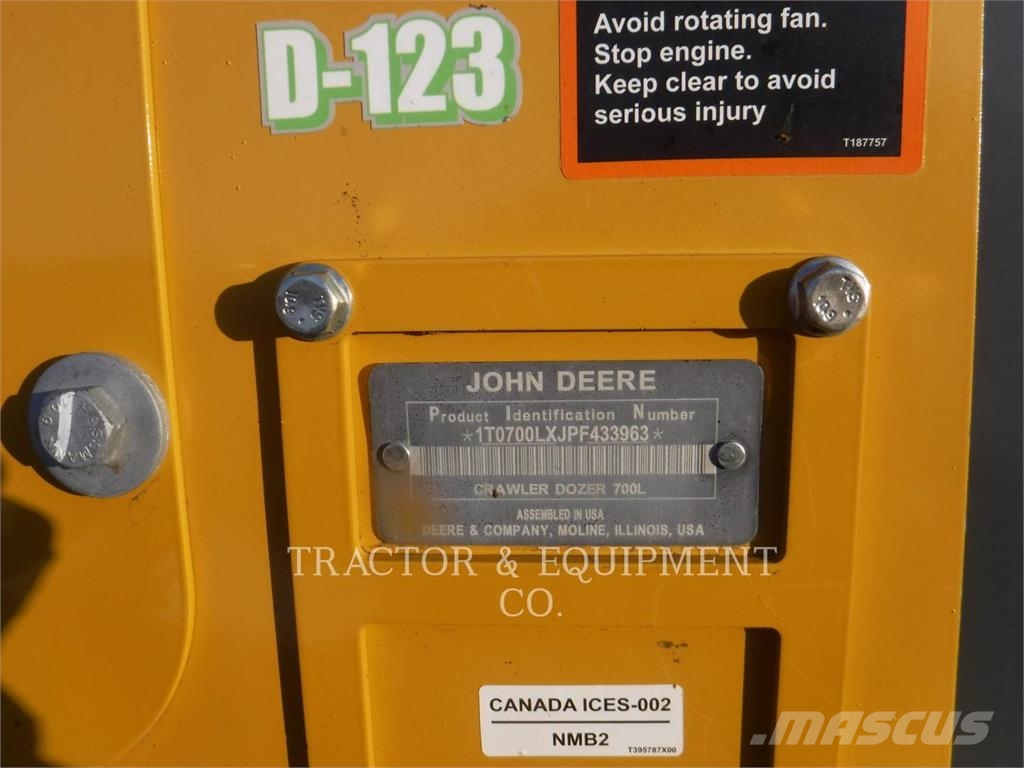 John Deere 700L Buldožeri guseničari