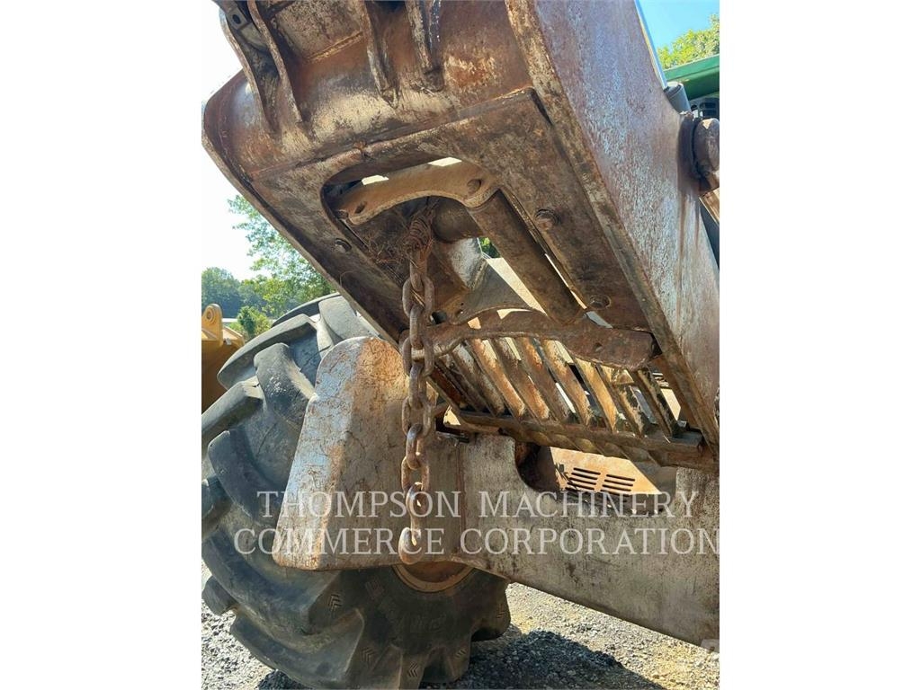 John Deere 748H Väljaveotraktorid