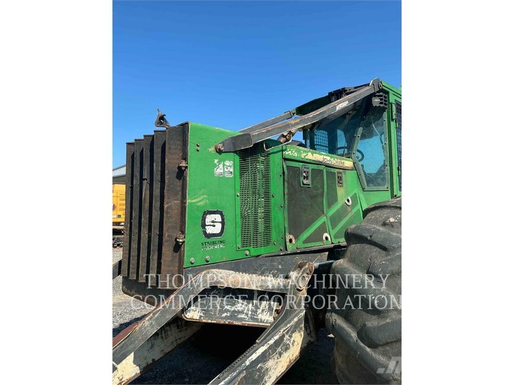 John Deere 748H Väljaveotraktorid