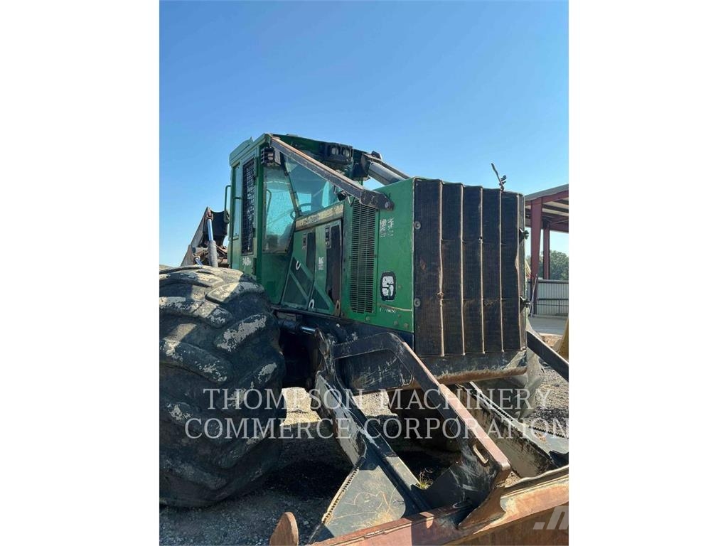John Deere 748H Väljaveotraktorid