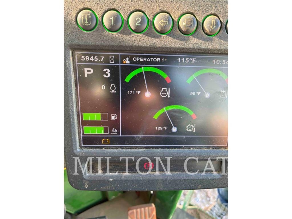 John Deere 748L Juontokoneet