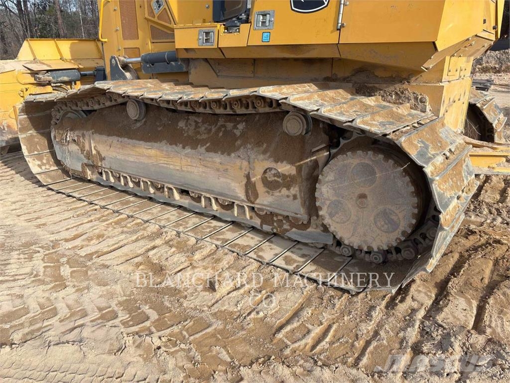 John Deere 750K Pásové dozéry