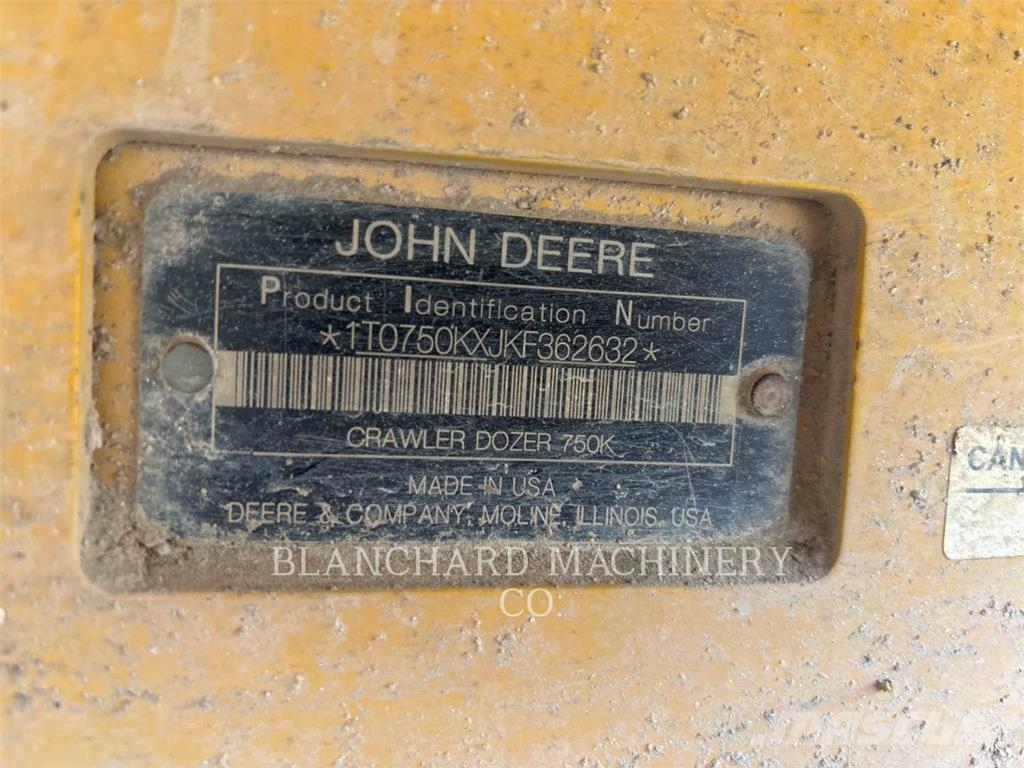 John Deere 750K Pásové dozéry