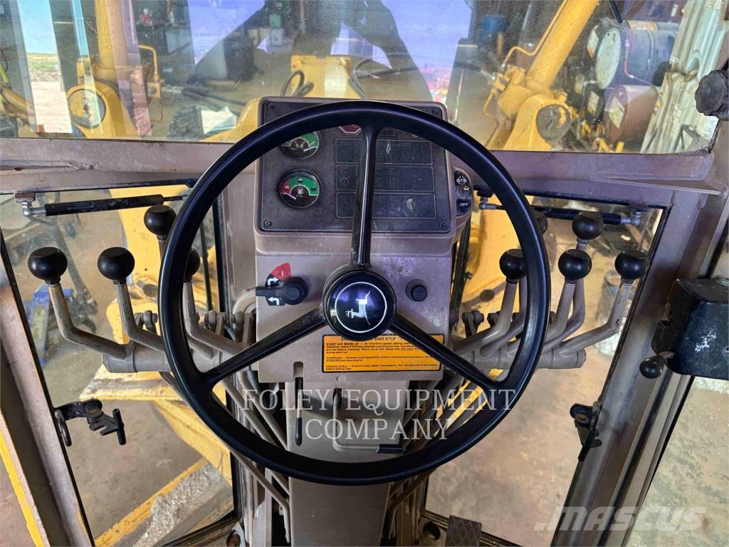 John Deere 770BH Grederji