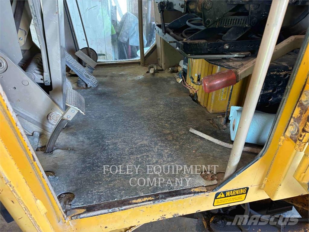 John Deere 770BH Grederji