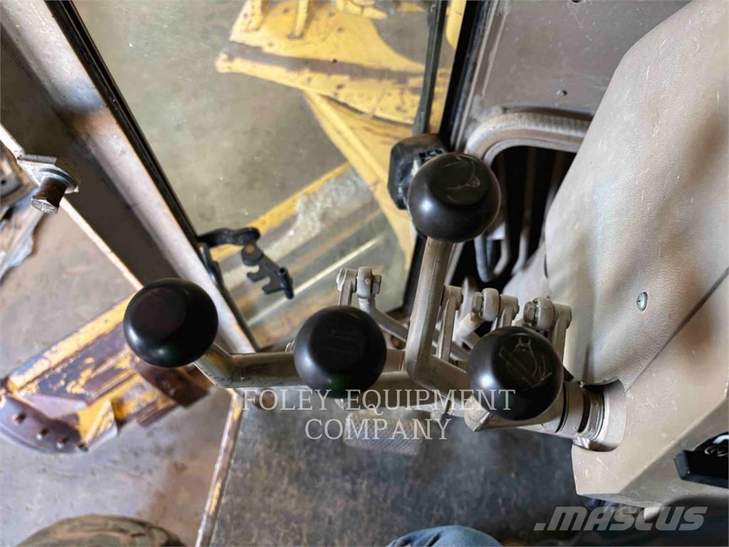 John Deere 770BH Grederji